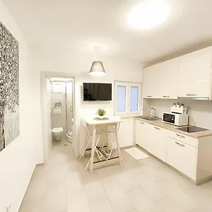  Appartement Central Apartment & Room Niko